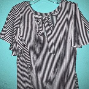 Top that ties in the back